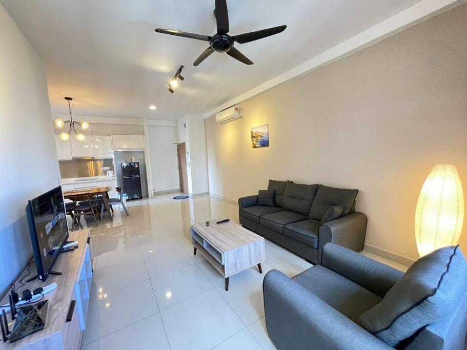 Meridin Medini By Wp Homestay Nusajaya  Extérieur photo