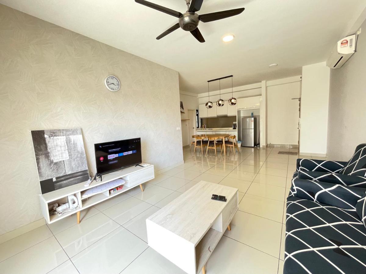 Meridin Medini By Wp Homestay Nusajaya  Extérieur photo