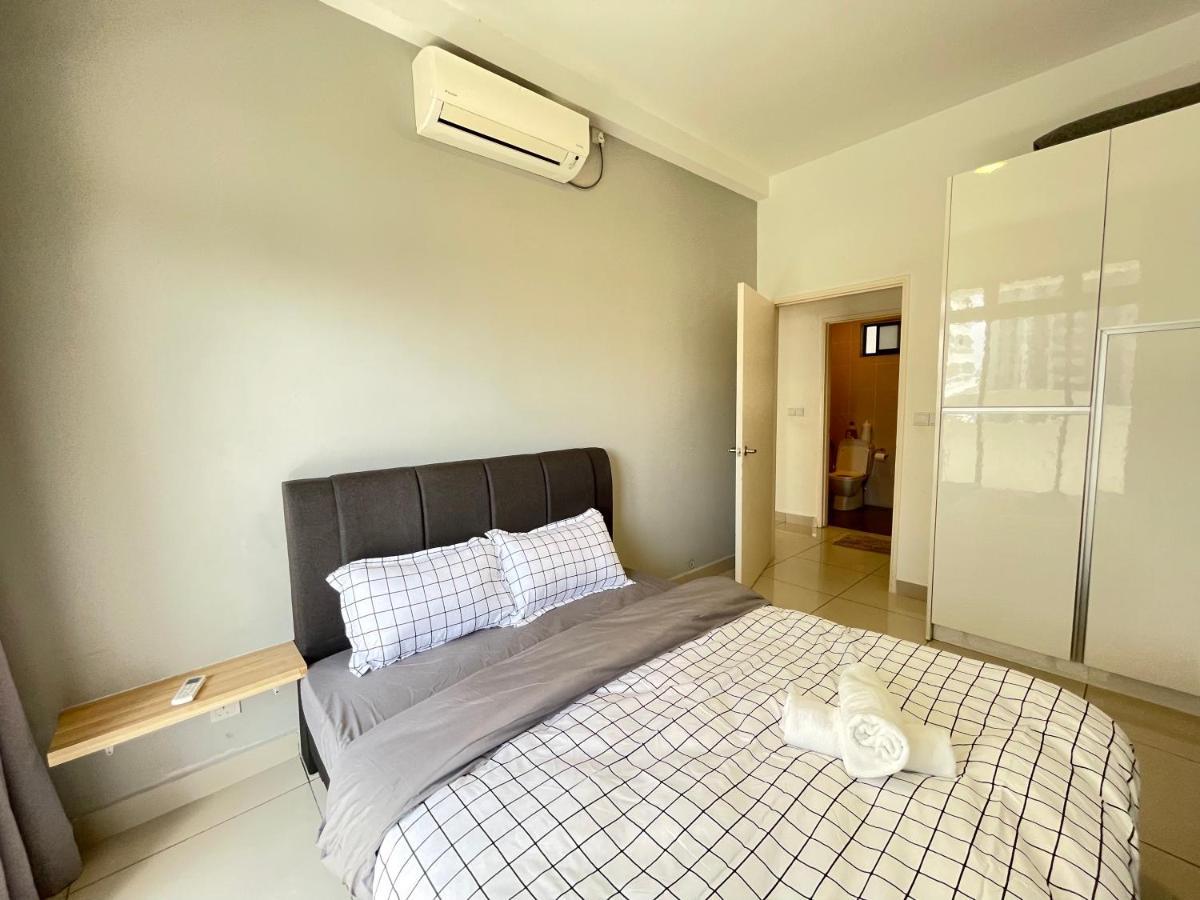 Meridin Medini By Wp Homestay Nusajaya  Extérieur photo