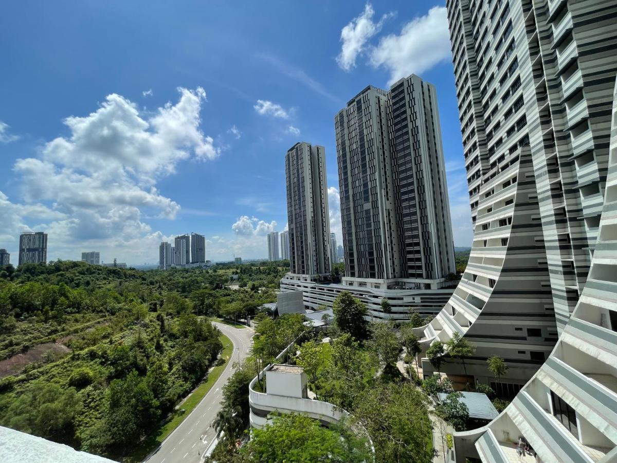 Meridin Medini By Wp Homestay Nusajaya  Extérieur photo