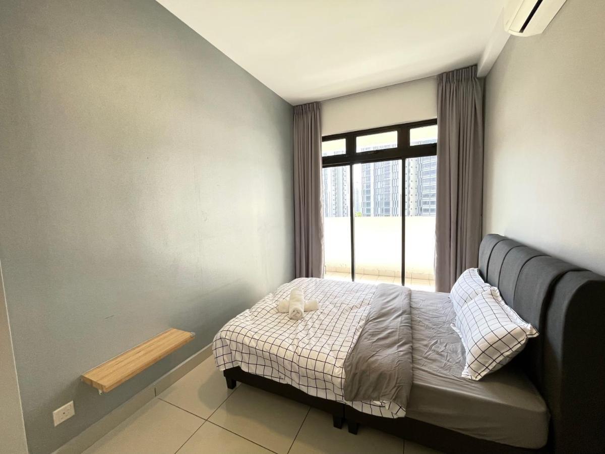Meridin Medini By Wp Homestay Nusajaya  Extérieur photo