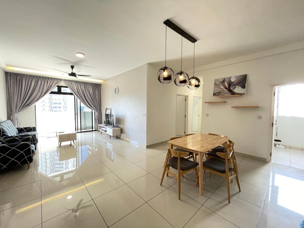Meridin Medini By Wp Homestay Nusajaya  Extérieur photo